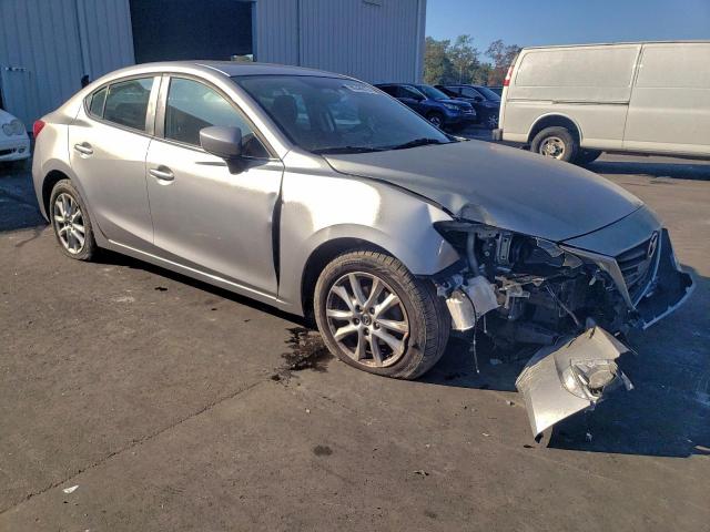 Mazda 3 Touring Image 6