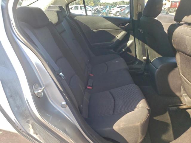 Mazda 3 Touring Image 12