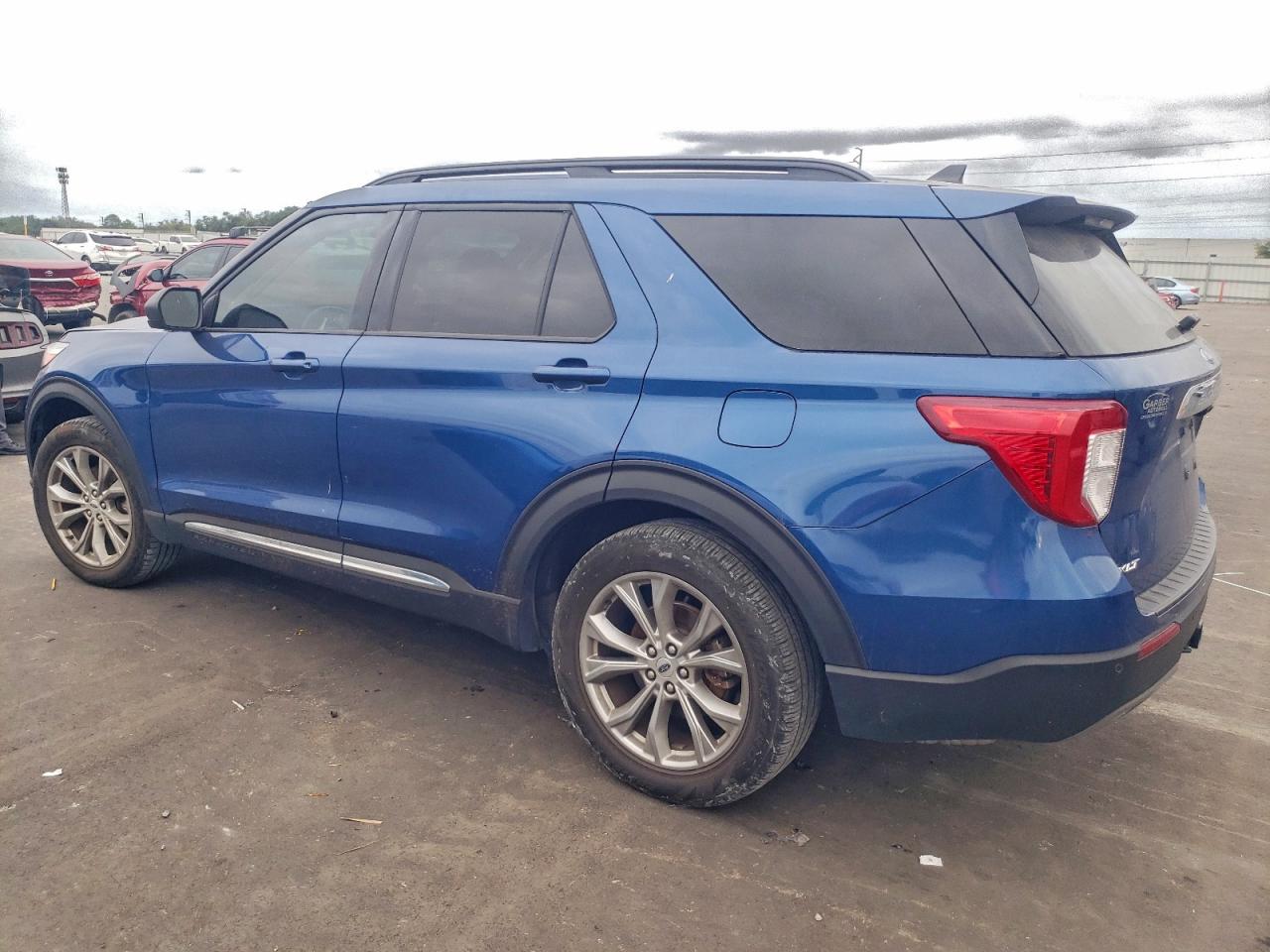 Ford Explorer Xlt Image 13