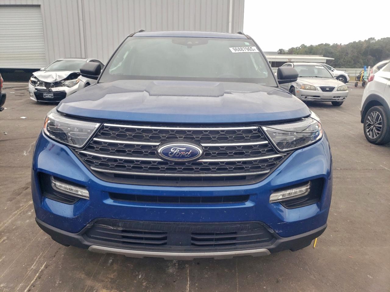 Ford Explorer Xlt Image 5