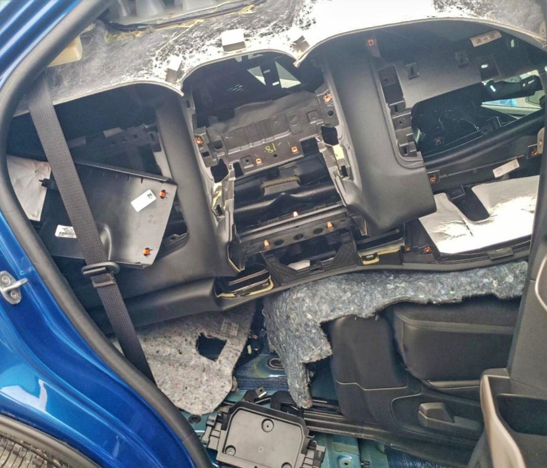 Ford Explorer Xlt Image 11