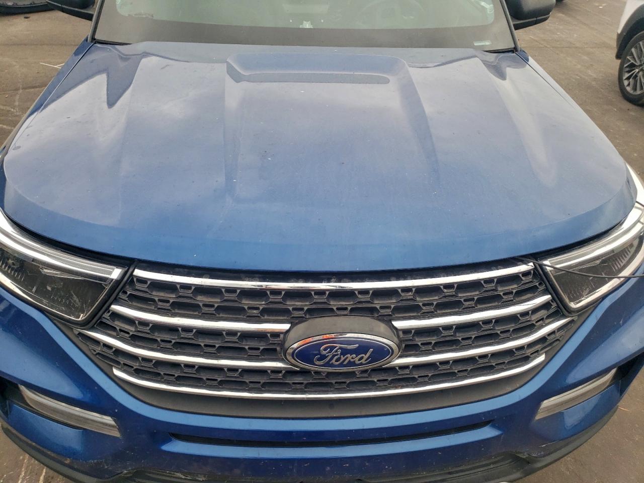 Ford Explorer Xlt Image 9