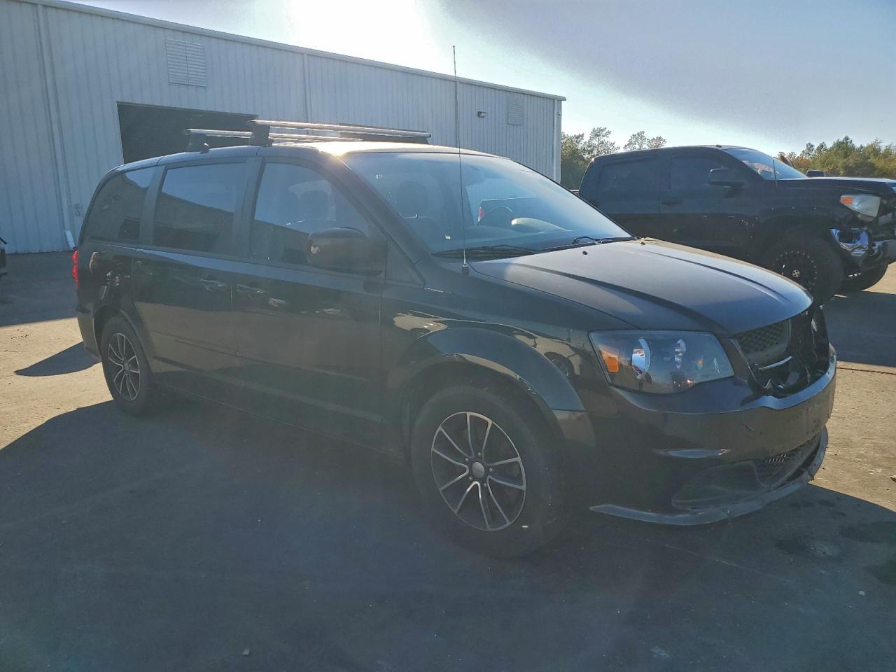 Dodge Caravan Se Image 13