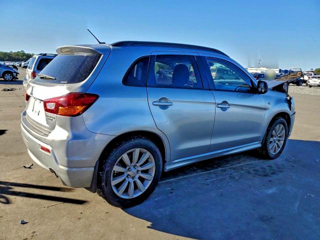 Mitsubishi Outlander Se Image 5