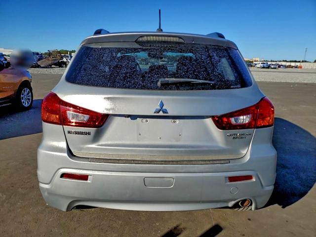 Mitsubishi Outlander Se Image 10