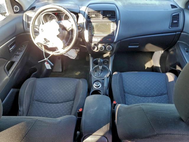 Mitsubishi Outlander Se Image 9