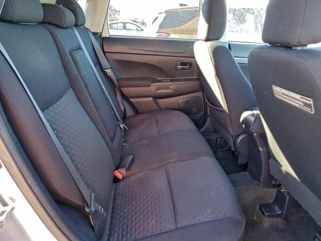 Mitsubishi Outlander Se Image 2