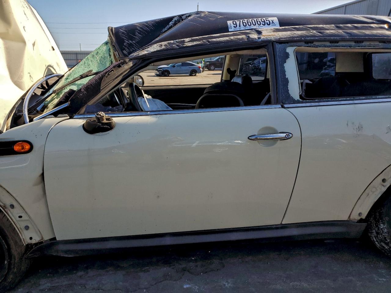 MINI Cooper Clubman Image 2