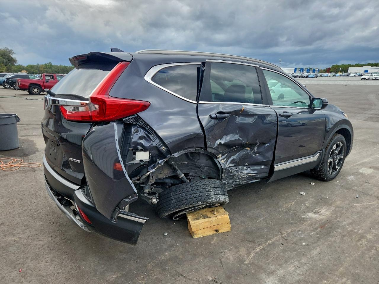 Honda Crv Touring Image 2