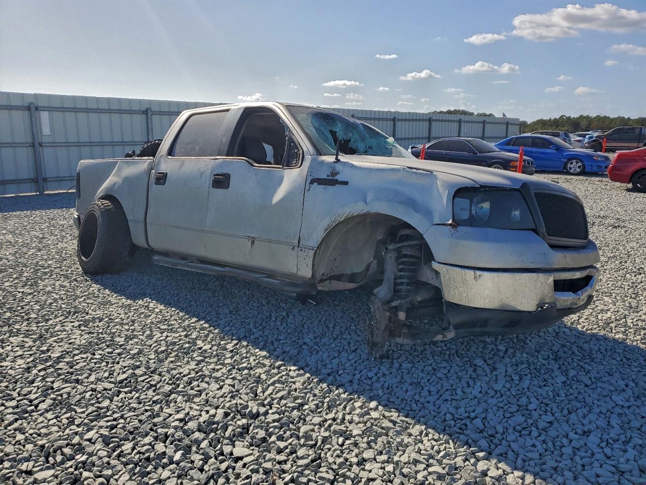 Ford F-150 Supercrew Image 2