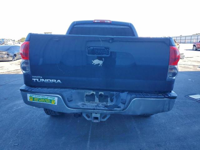 Toyota Tundra Crewmax Limited Image 11