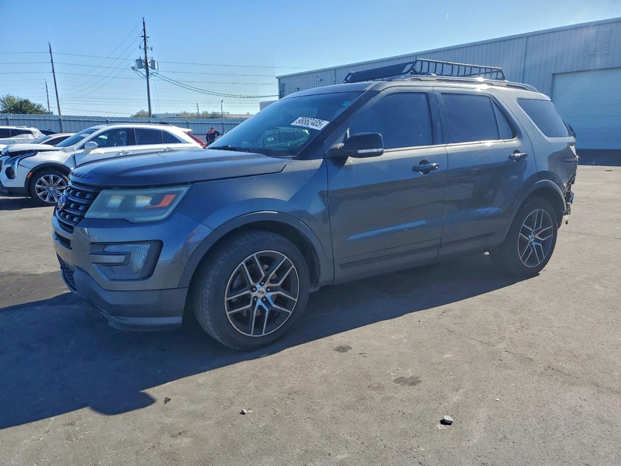 Ford Explorer Sport Image 1