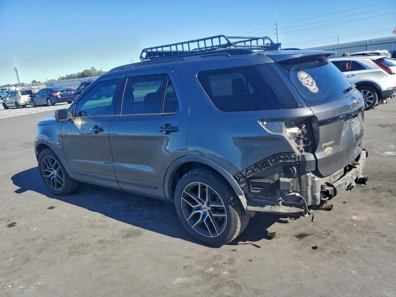 Ford Explorer Sport Image 6