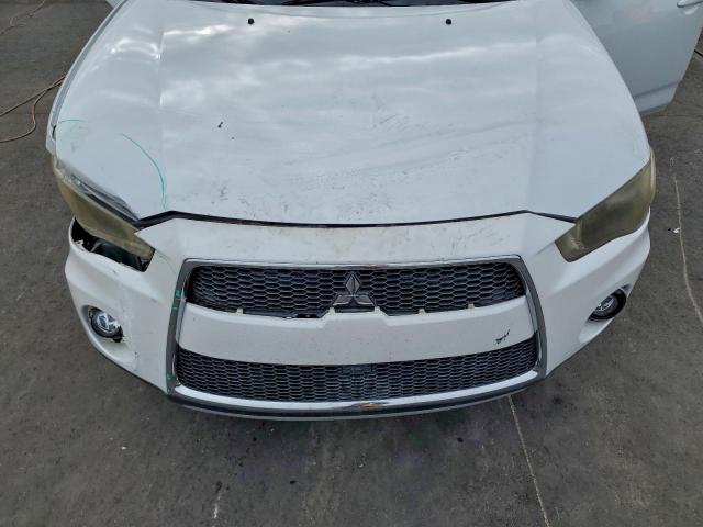 Mitsubishi Outlander Se Image 2