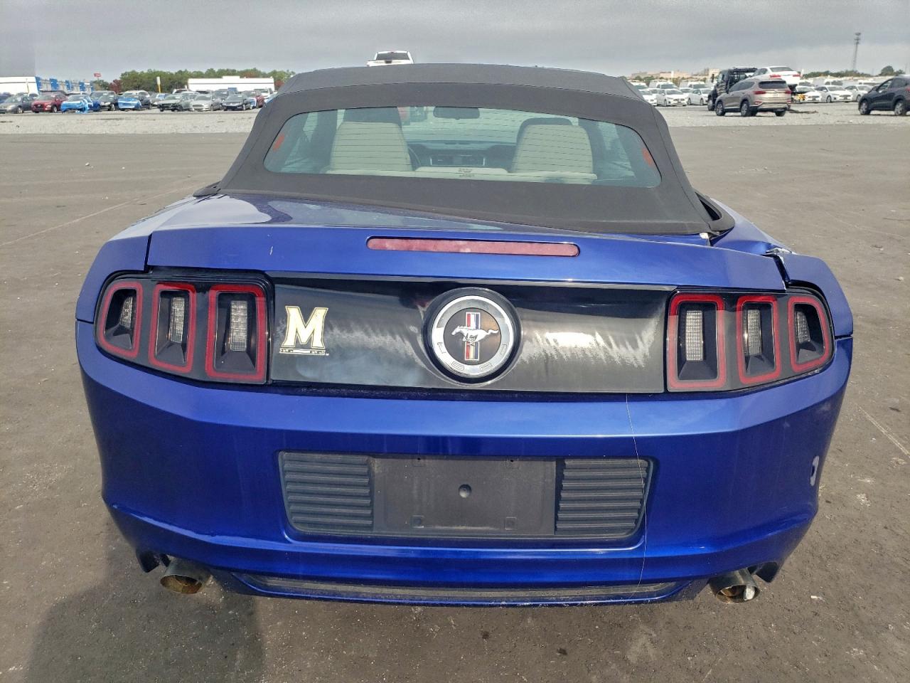 Ford Mustang Image 7