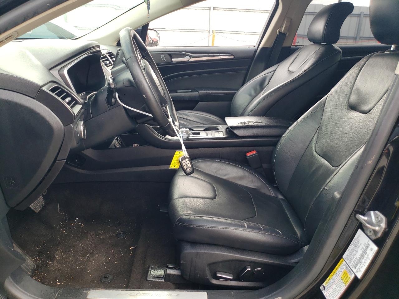 Ford Fusion Titanium Image 3