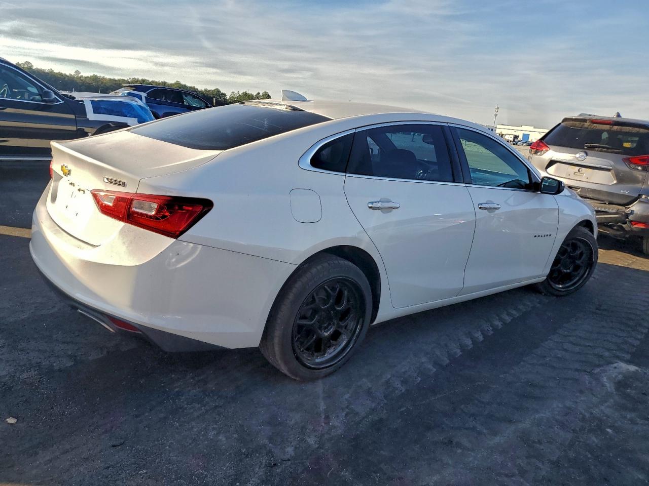 Chevrolet Malibu Premier Image 9