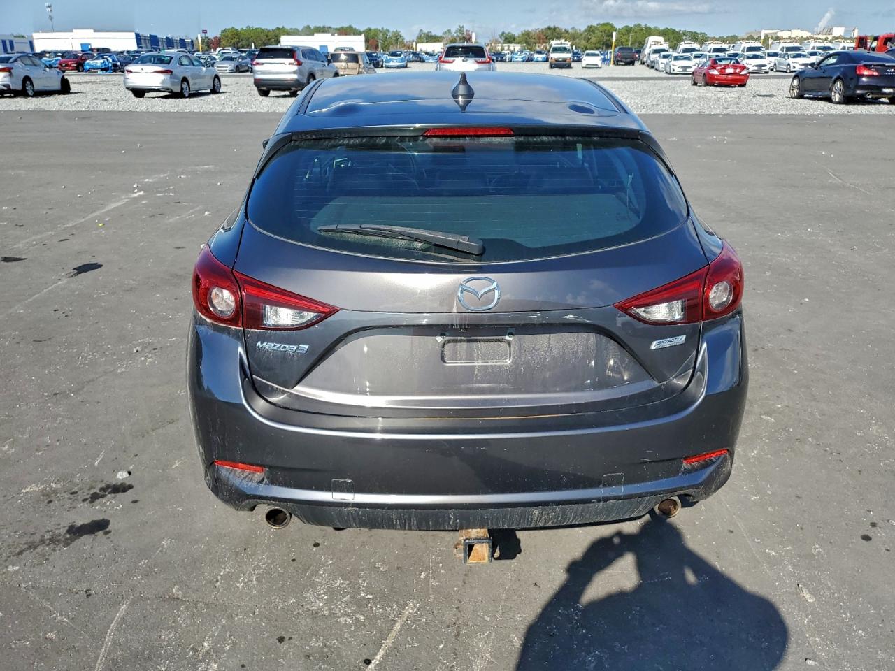 Mazda 3 Grand Touring Image 7