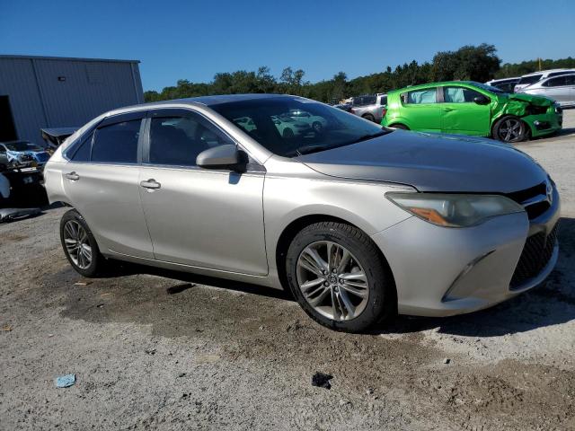 Toyota Camry Le Image 5