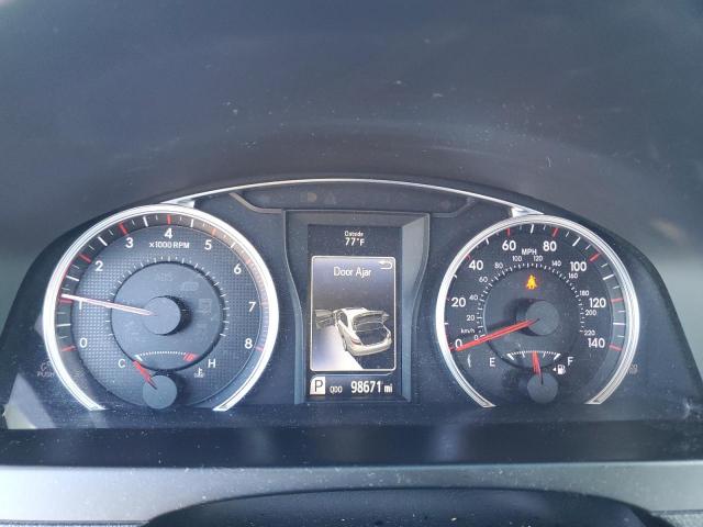 Toyota Camry Le Image 13