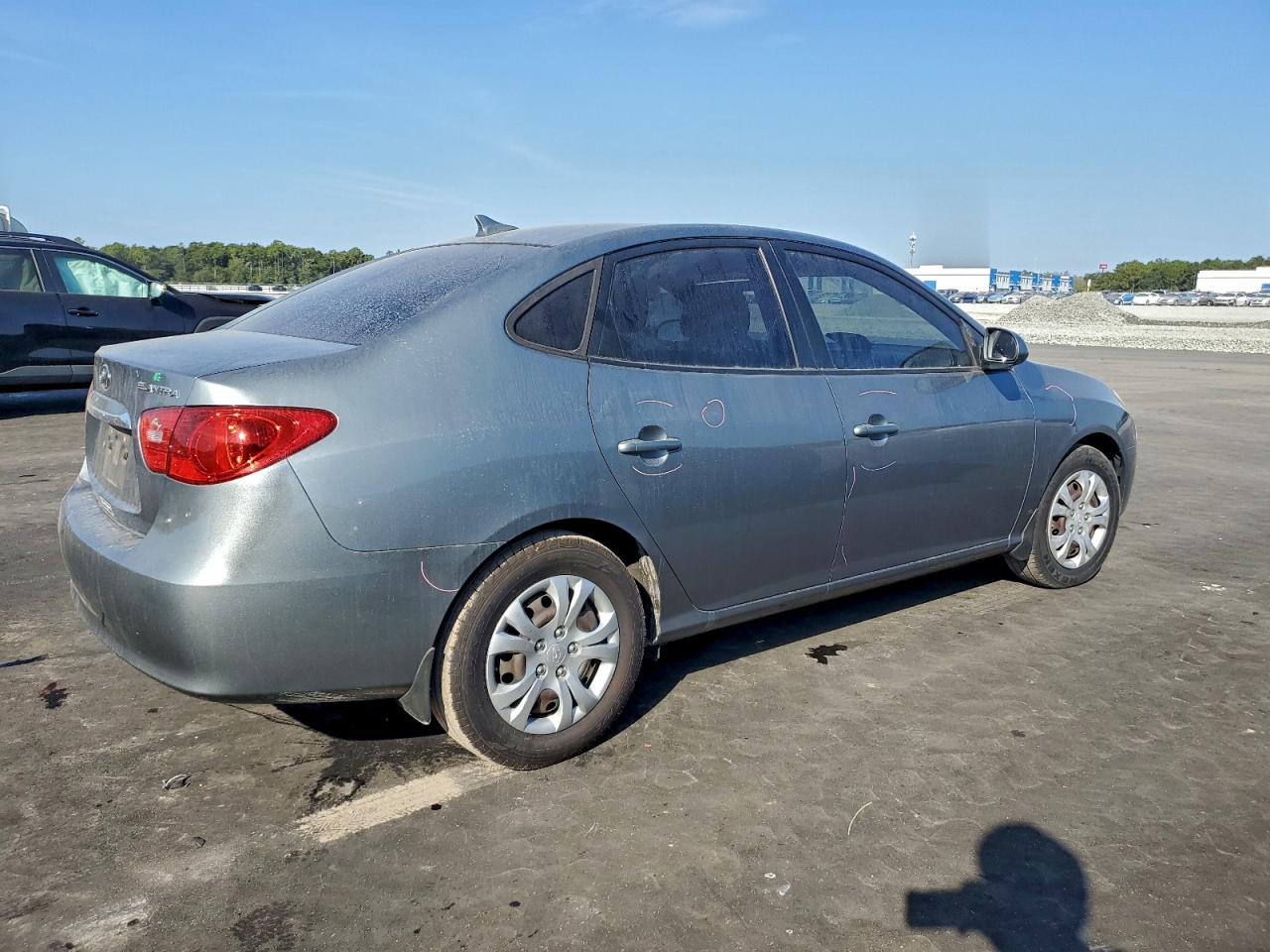 Hyundai ELANTRA Blue Image 3