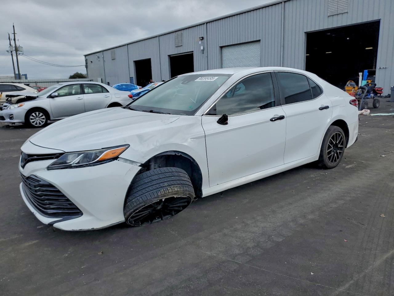 Toyota Camry L Image 1