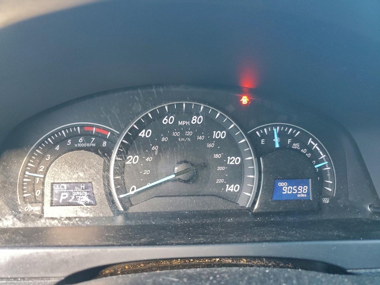 Toyota Camry L Image 12