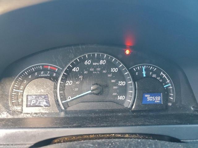 Toyota Camry L Image 12