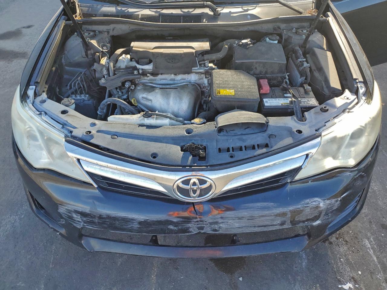 Toyota Camry L Image 7