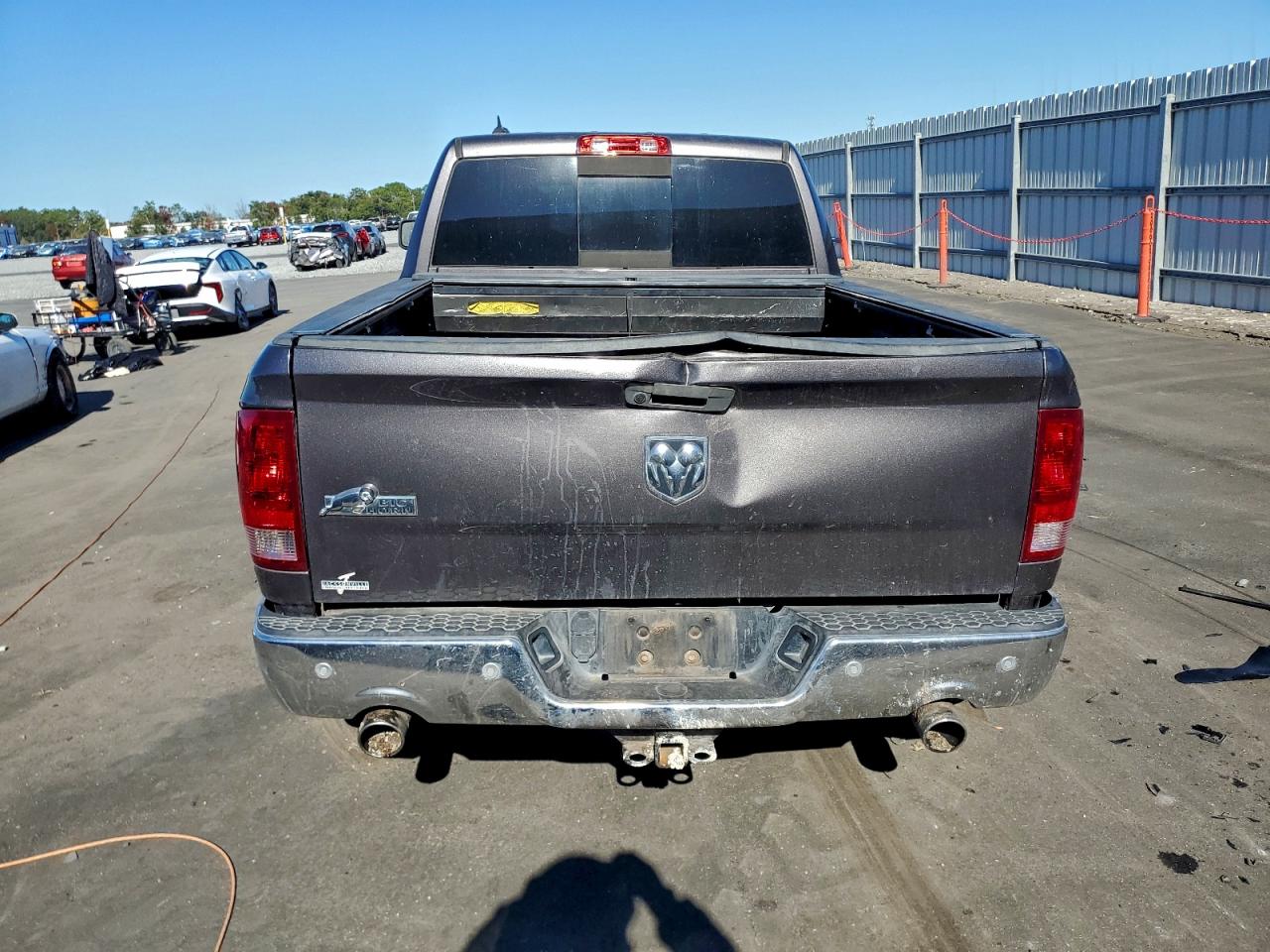 Ram 1500 Slt Image 6