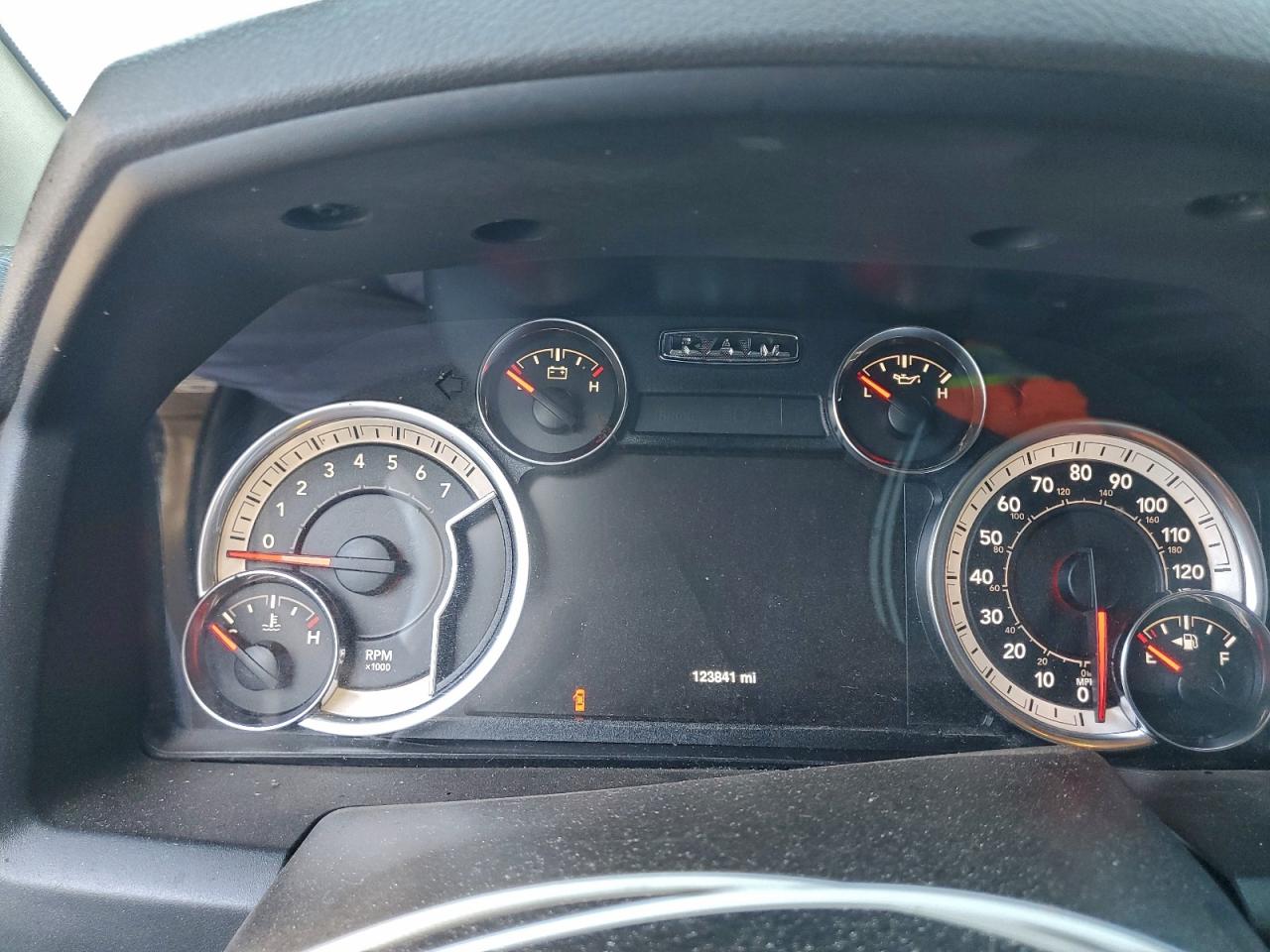 Ram 1500 Slt Image 9