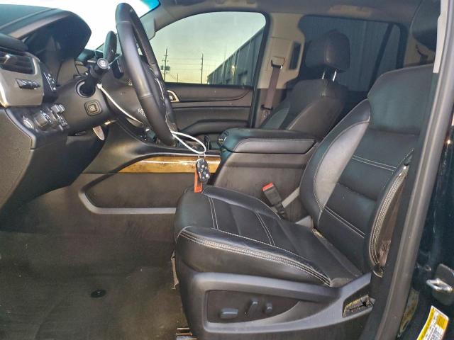 GMC Yukon Denali Image 9