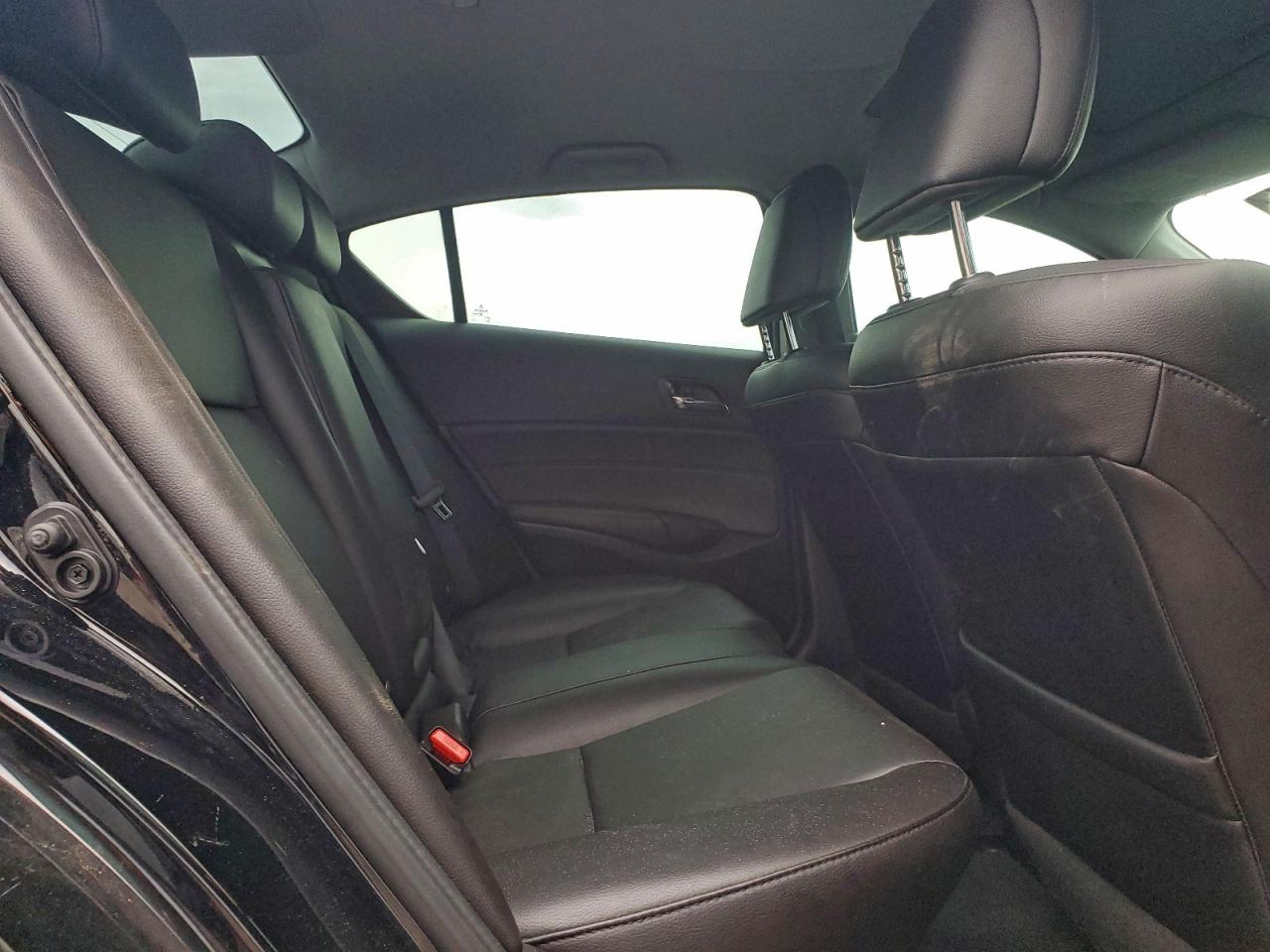 Acura ILX Special Edition Image 9