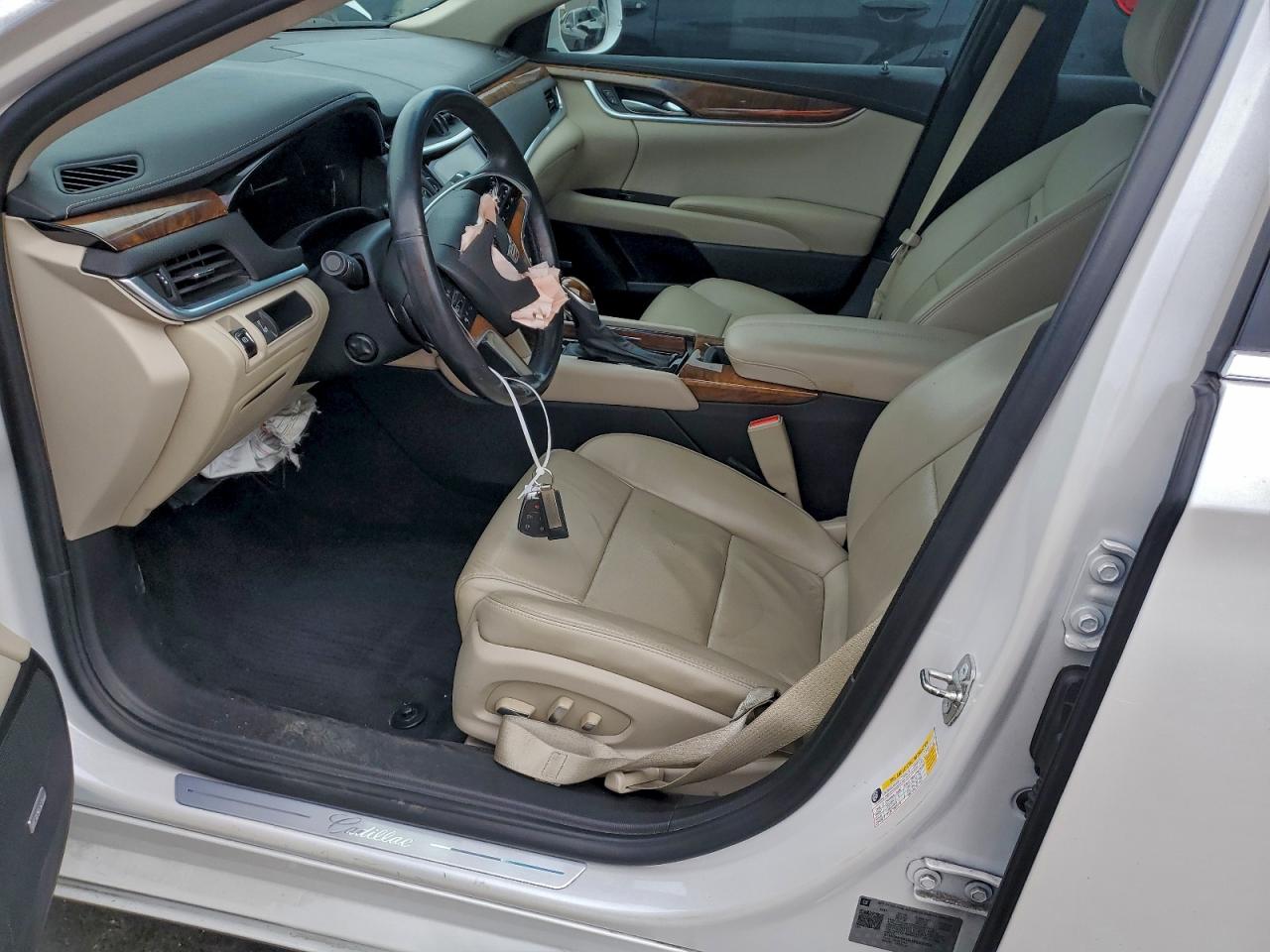 Cadillac XTS Luxury Image 9