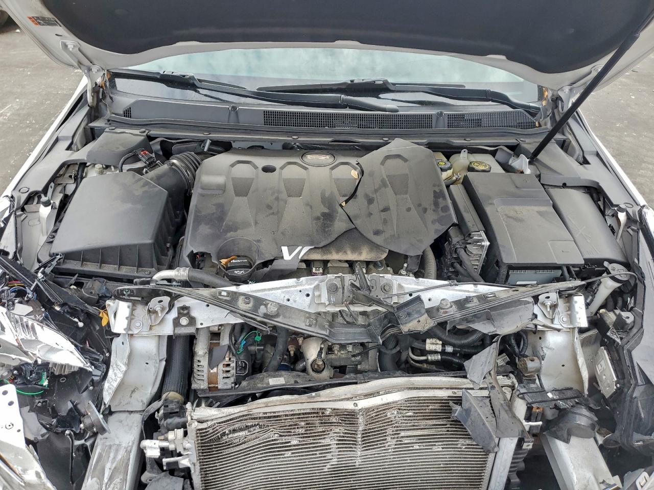 Cadillac XTS Luxury Image 7