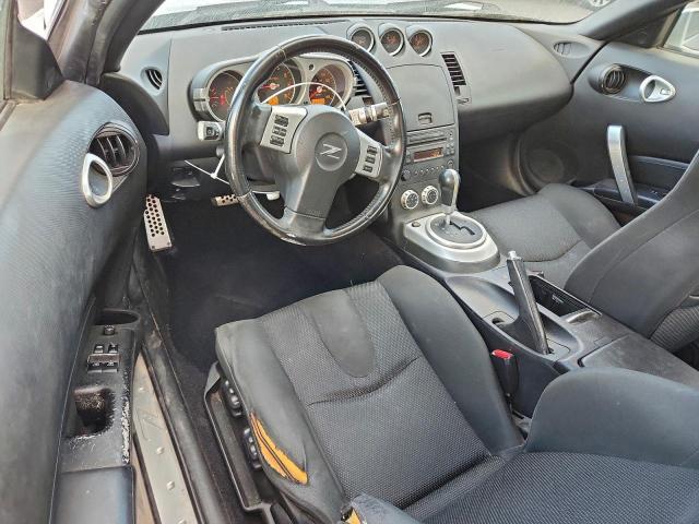 Nissan 350Z Coupe Image 8