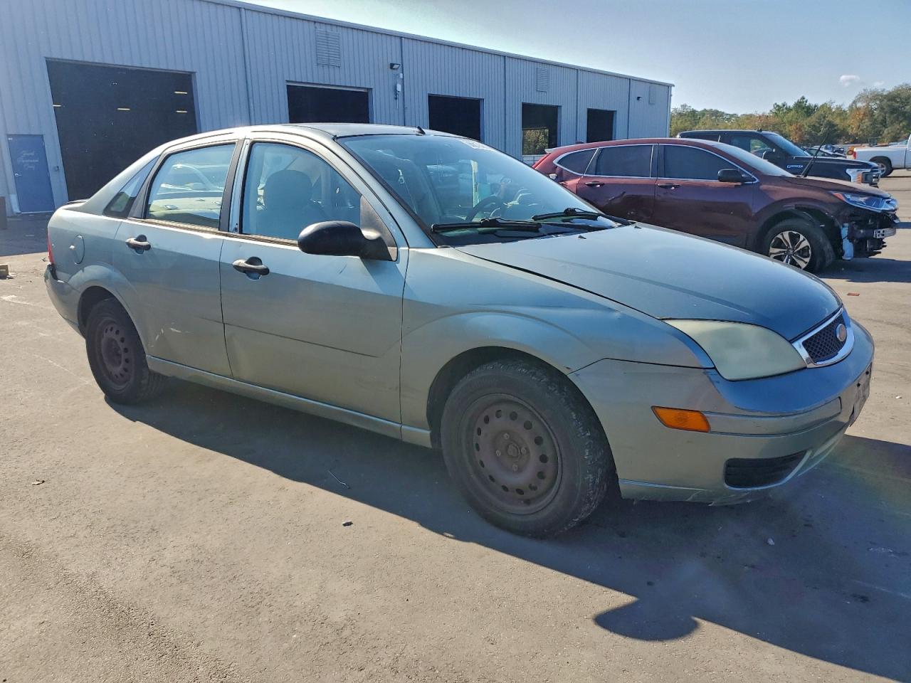 Ford Focus Zx4 Image 2