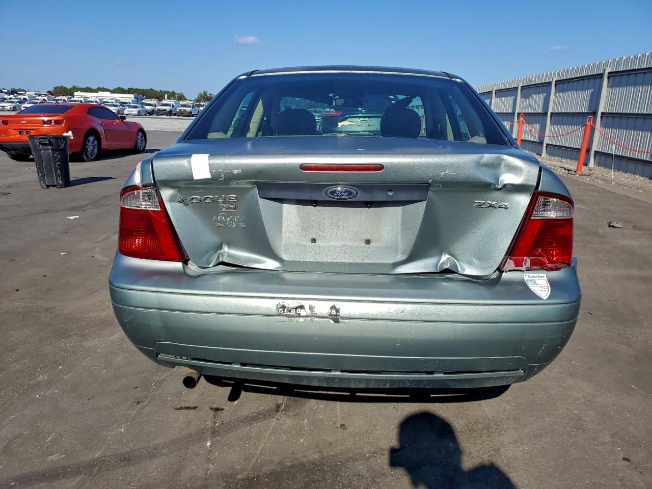 Ford Focus Zx4 Image 7