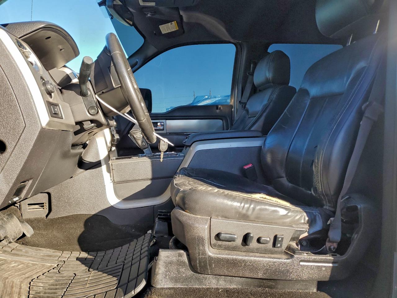 Ford F-150 Supercrew Image 10