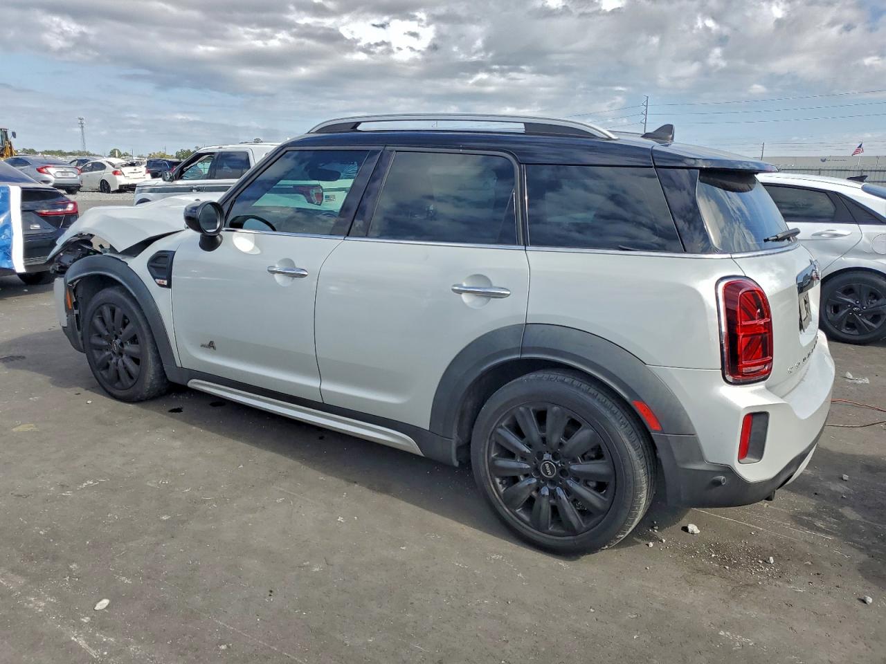 MINI Cooper Countryman All4 Image 3