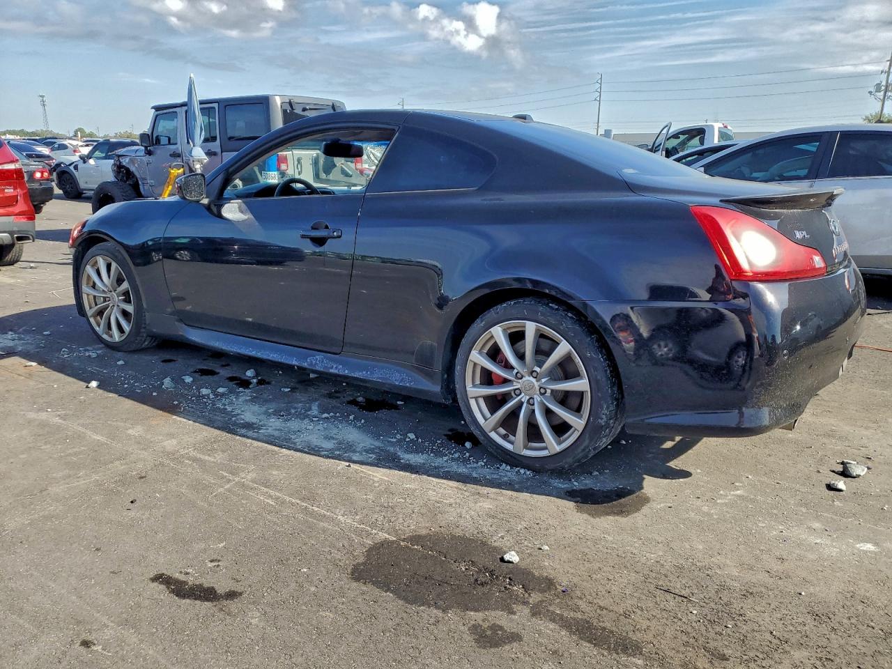 INFINITI G37 Base Image 3