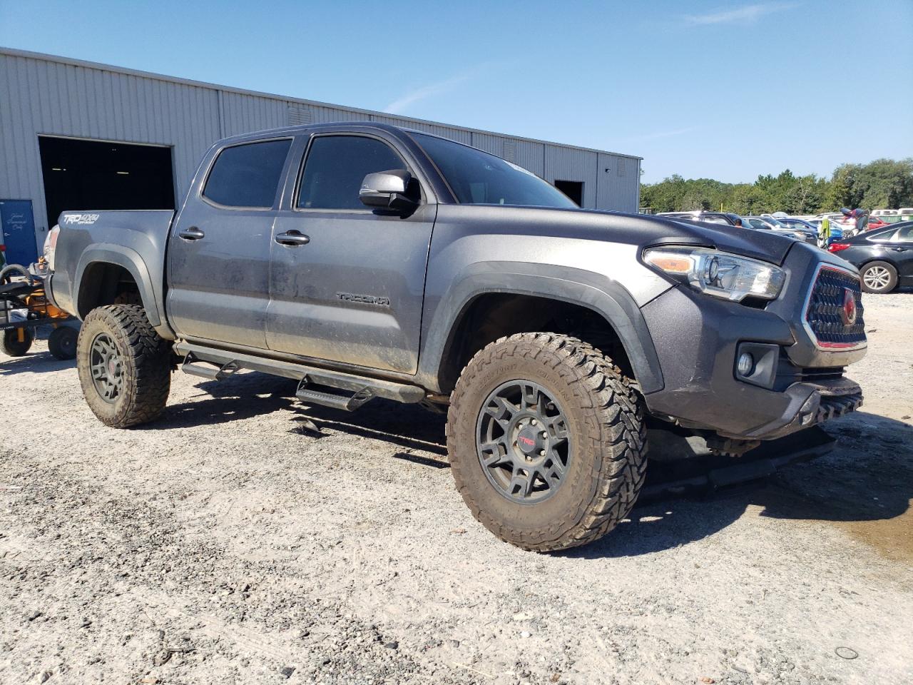 Toyota Tacoma Double Cab Image 8