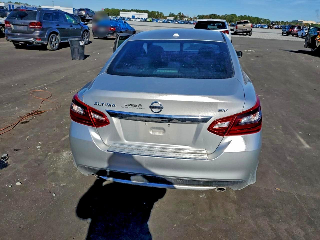 Nissan Altima 2.5 Image 11