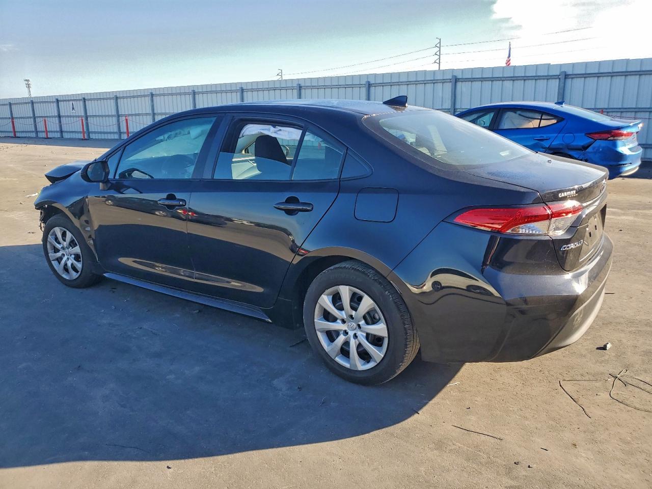 Toyota Corolla Le Image 2