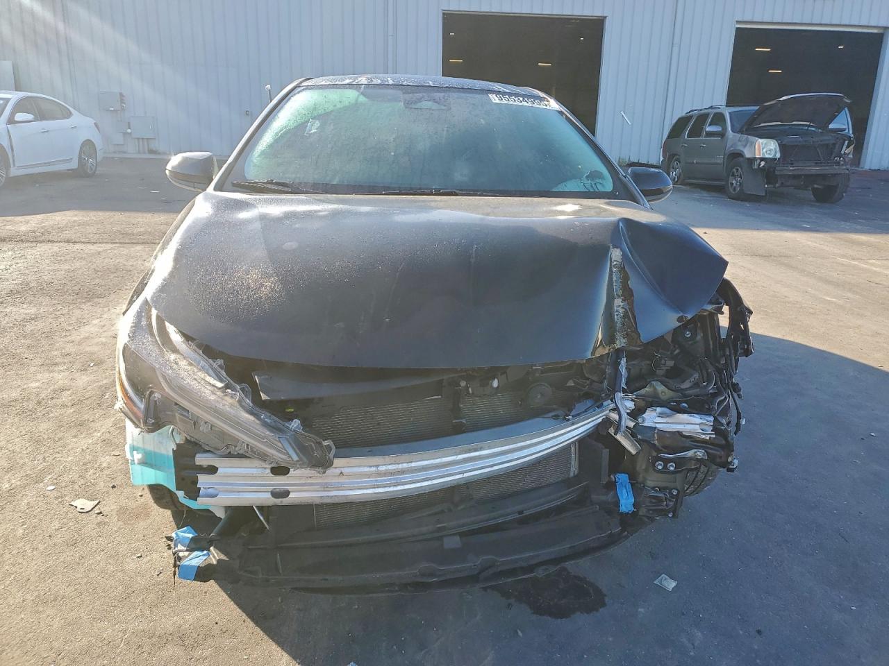 Toyota Corolla Le Image 4