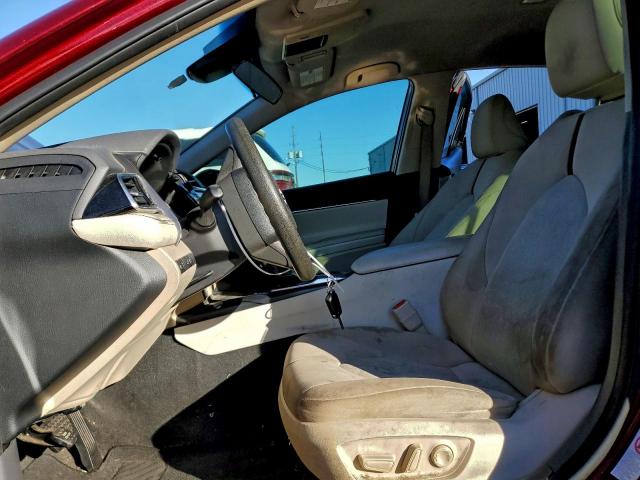 Toyota Camry L Image 3