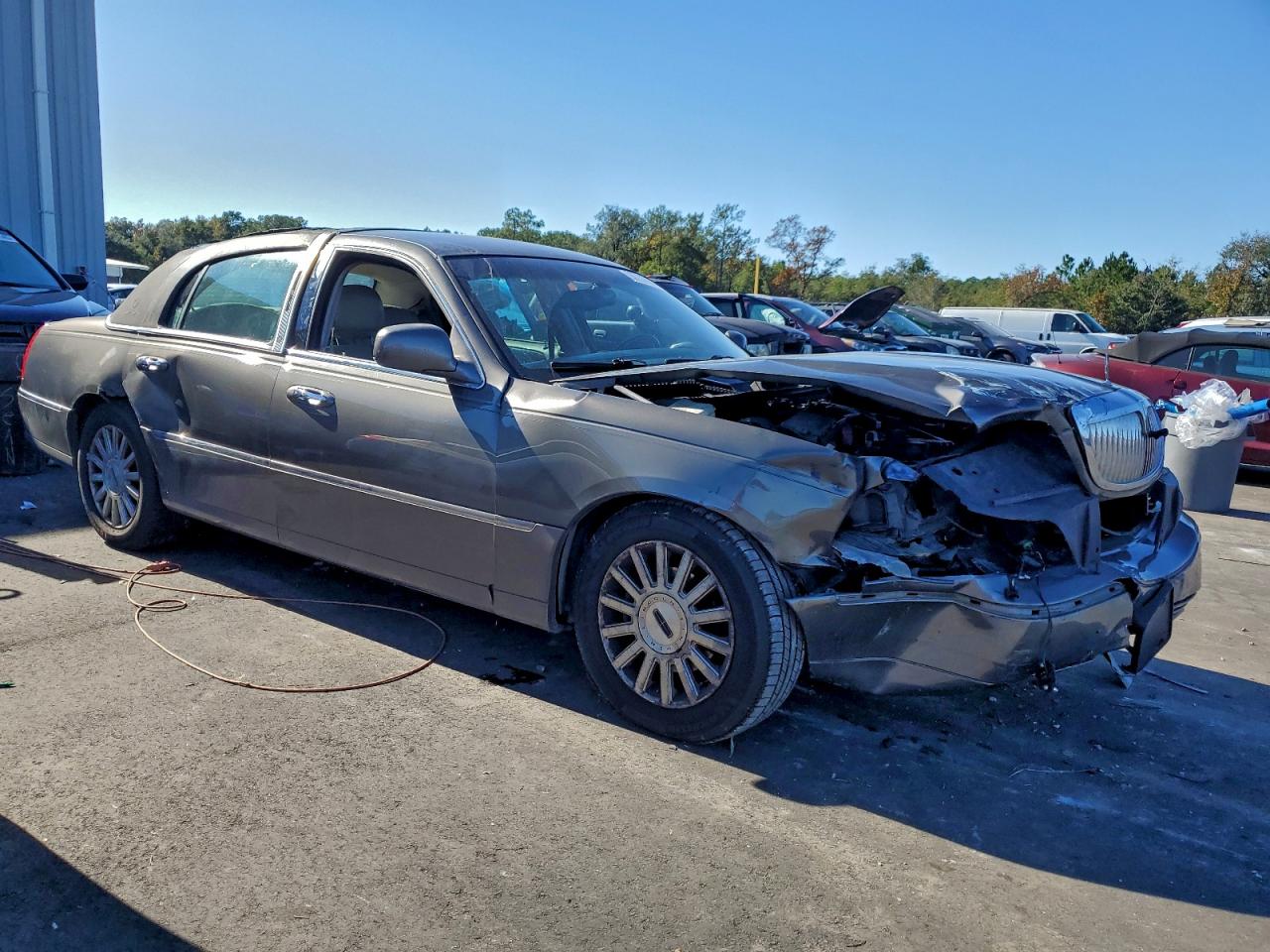 Lincoln Towncar Executive Image 4