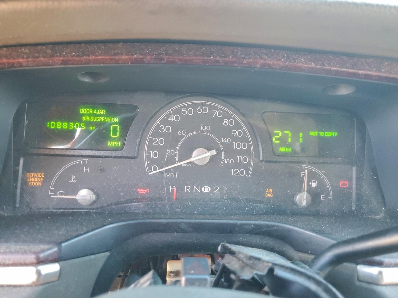 Lincoln Towncar Executive Image 12