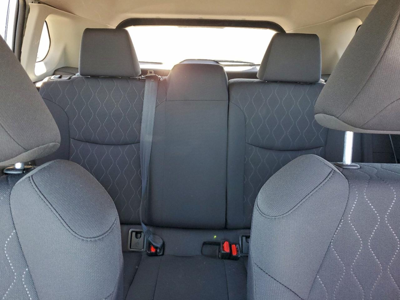 Toyota Corolla Le Image 13