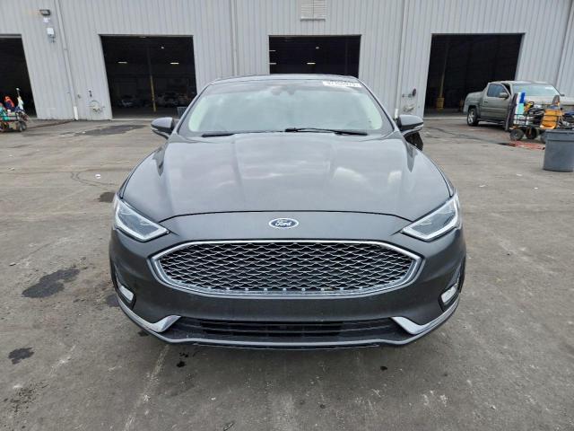 Ford Fusion Titanium Image 8